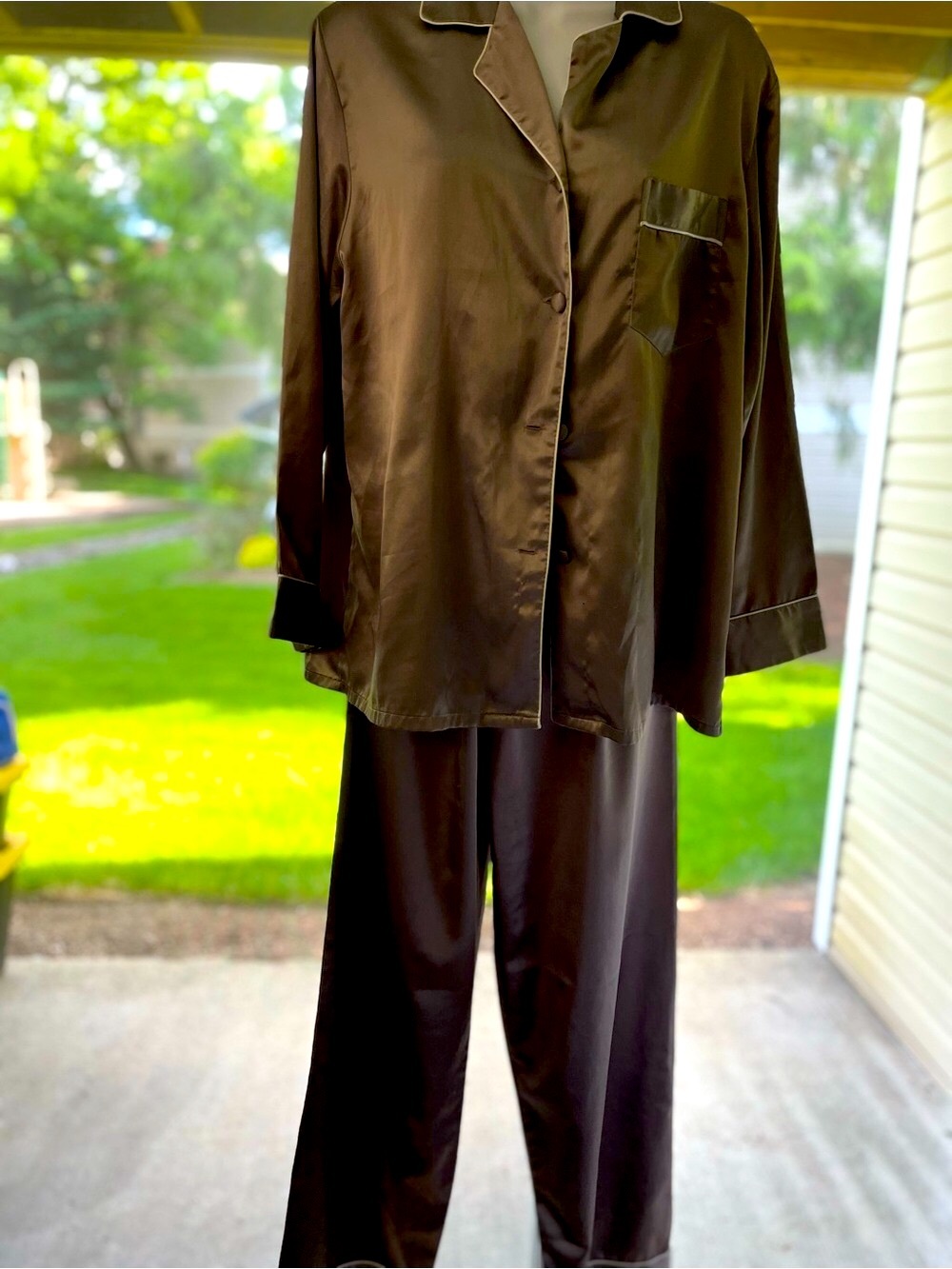 Women’s Sz M Silky Gray Two-Piece Pajama Set Pants & Top Sz M